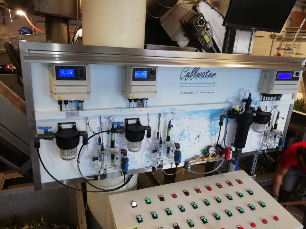 Impianto di trattamento acqua di frantoio 3 Pannello di regolazione